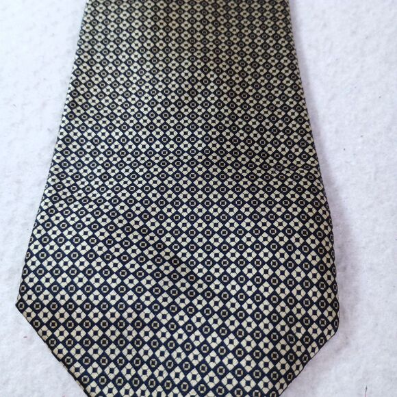 Stonehenge Gold Diamond Geometric Pattern Silk Tie Handmade - Picture 3 of 10
